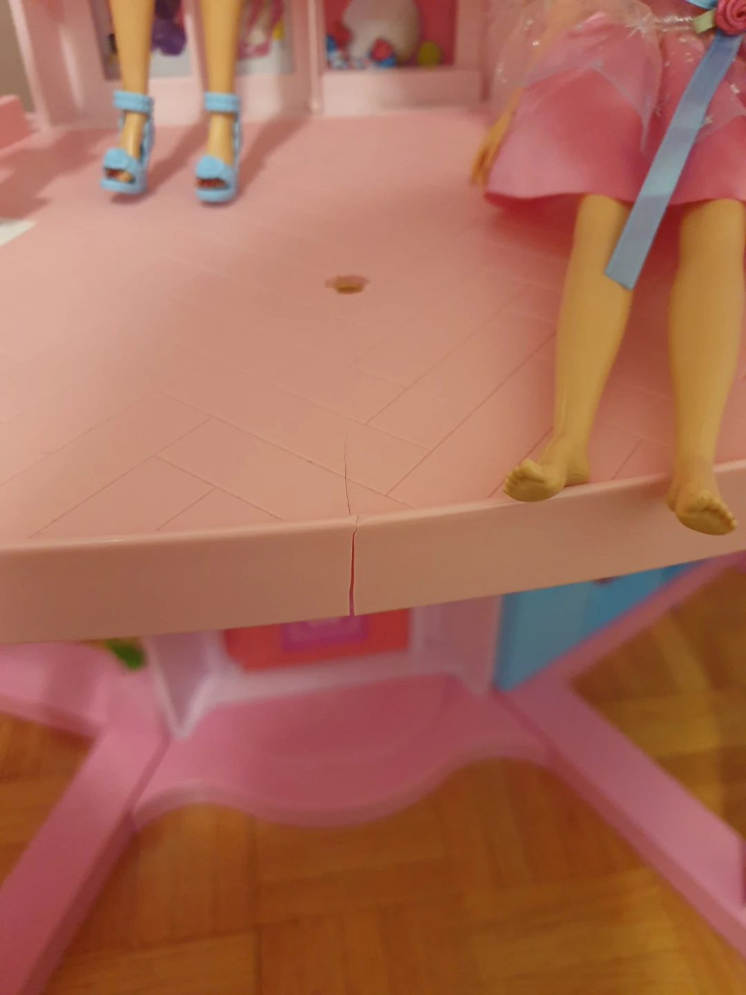 Barbie Dreamhouse with 6 Dolls - photo 2