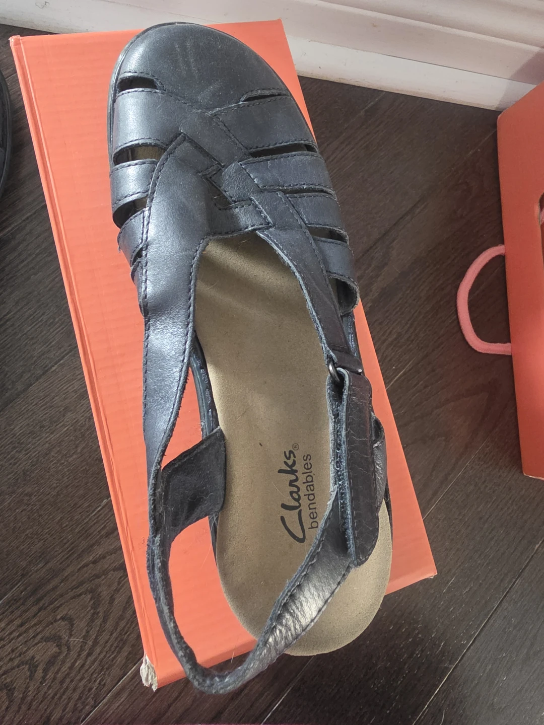 Clarks Bendables Women's Sandals Size 10/12 Black Leather - photo 2