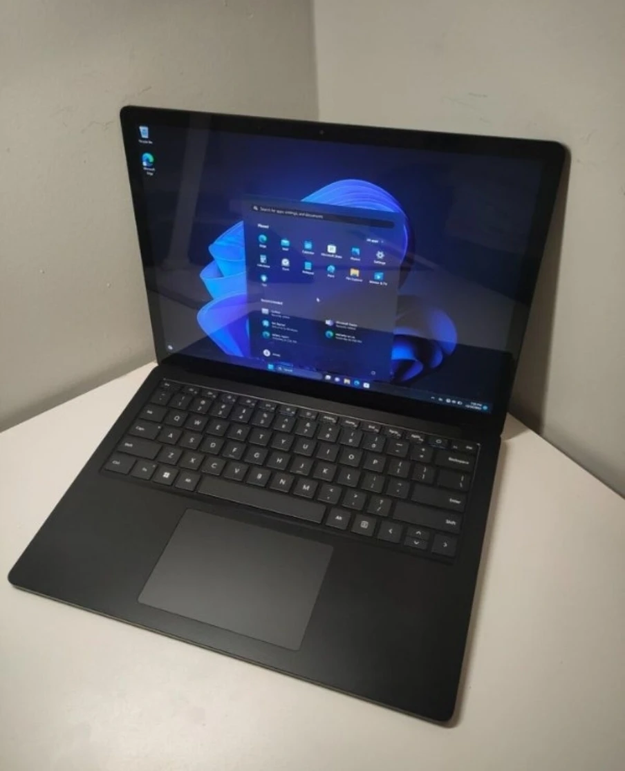 M. Surface Laptop 4: Intel i7 10th Gen. 16gb / 256gb SSD - photo 3
