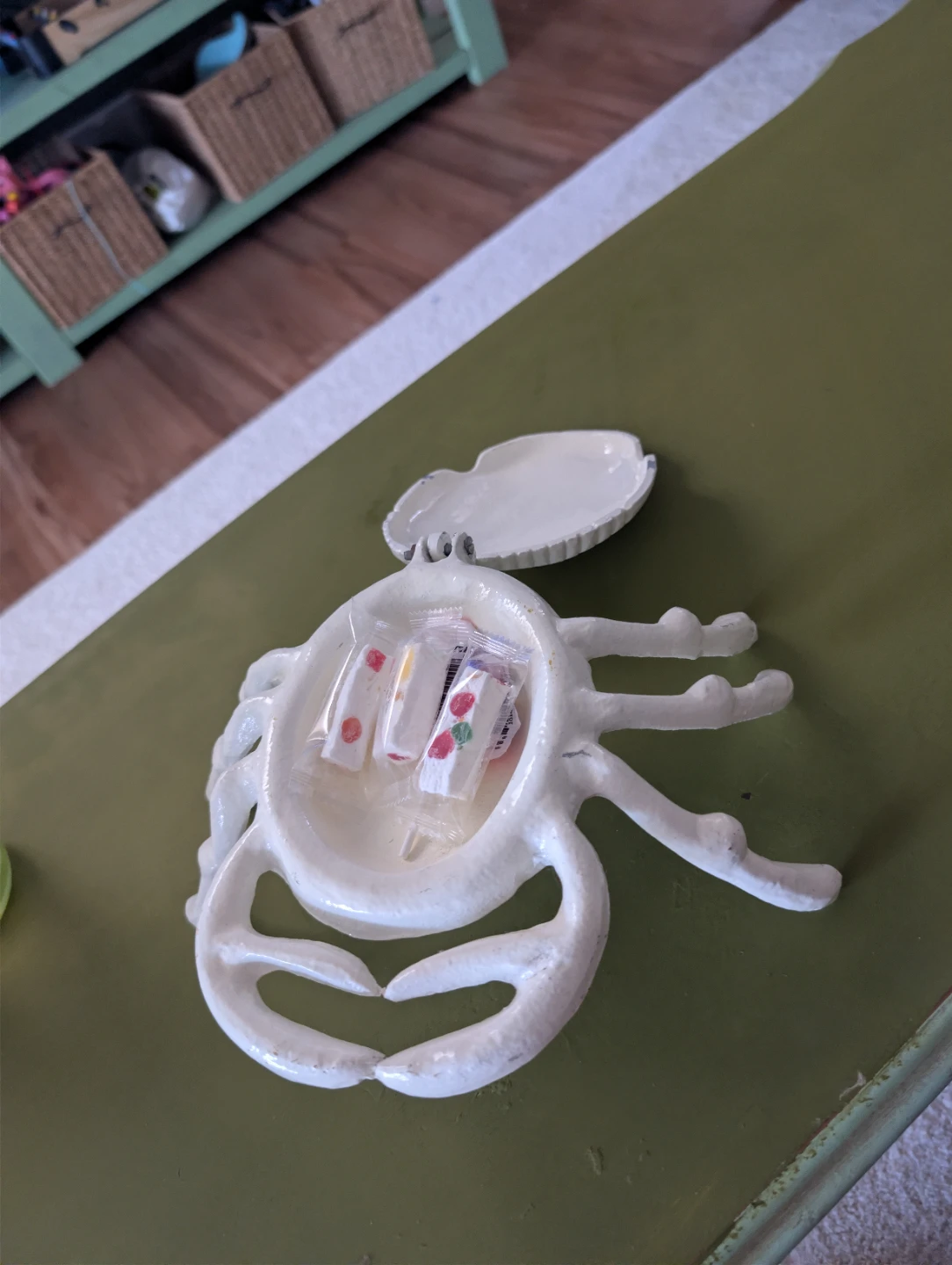 White Crab Trinket Box with Candies - photo 4