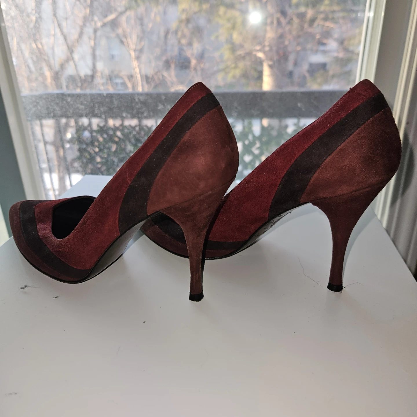 Stuart Weitzman Suede Heeled Pumps - photo 2