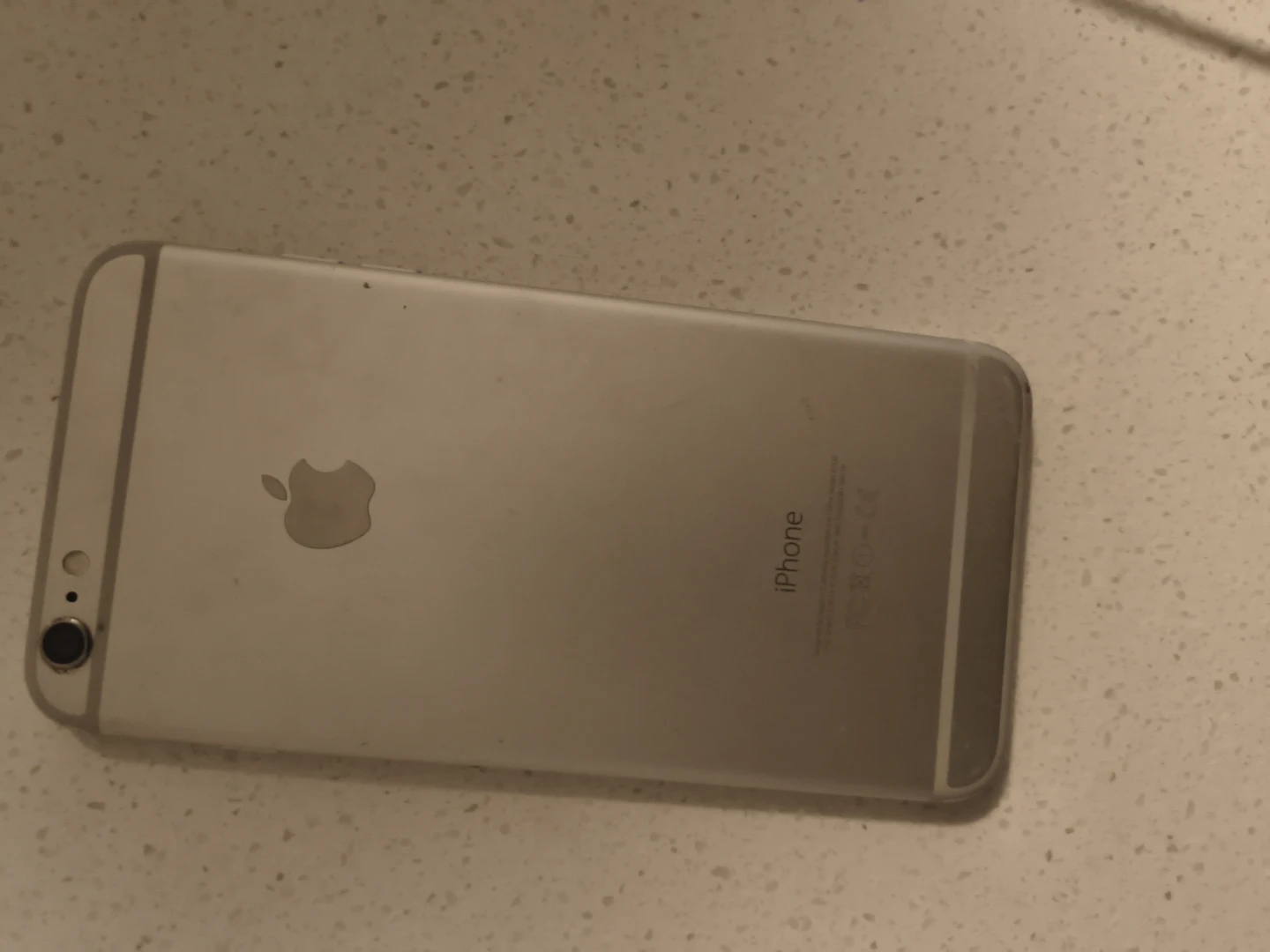 Apple iPhone 6s - photo 2
