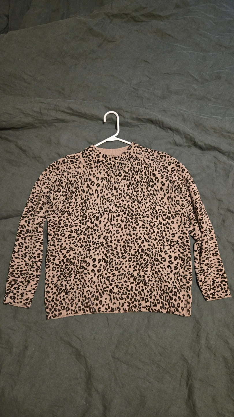 Women's Leopard Print Sweater - photo 2