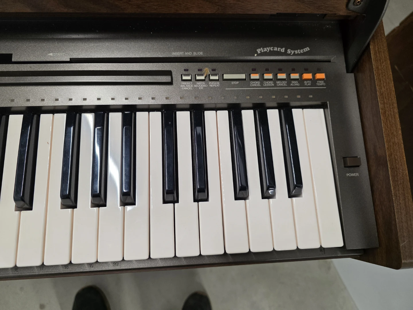 Yamaha Organ - photo 5