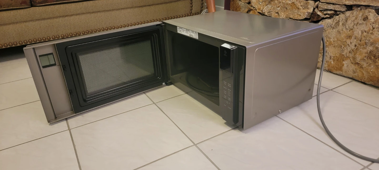 LG Microwave Oven LMC1575ST - photo 2