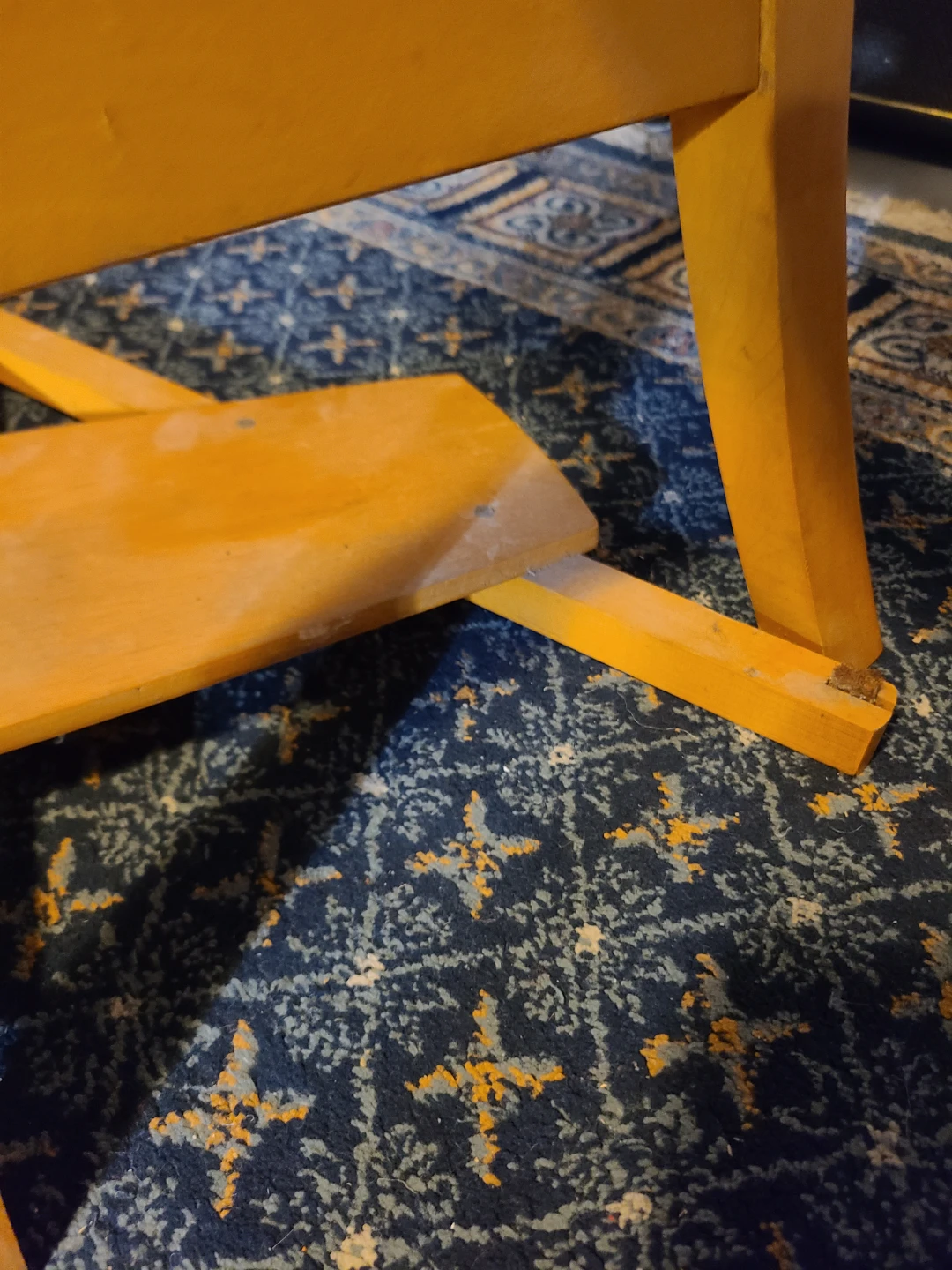 Free Ashford Spinning Wheel (it's broken, please fix it) - photo 3