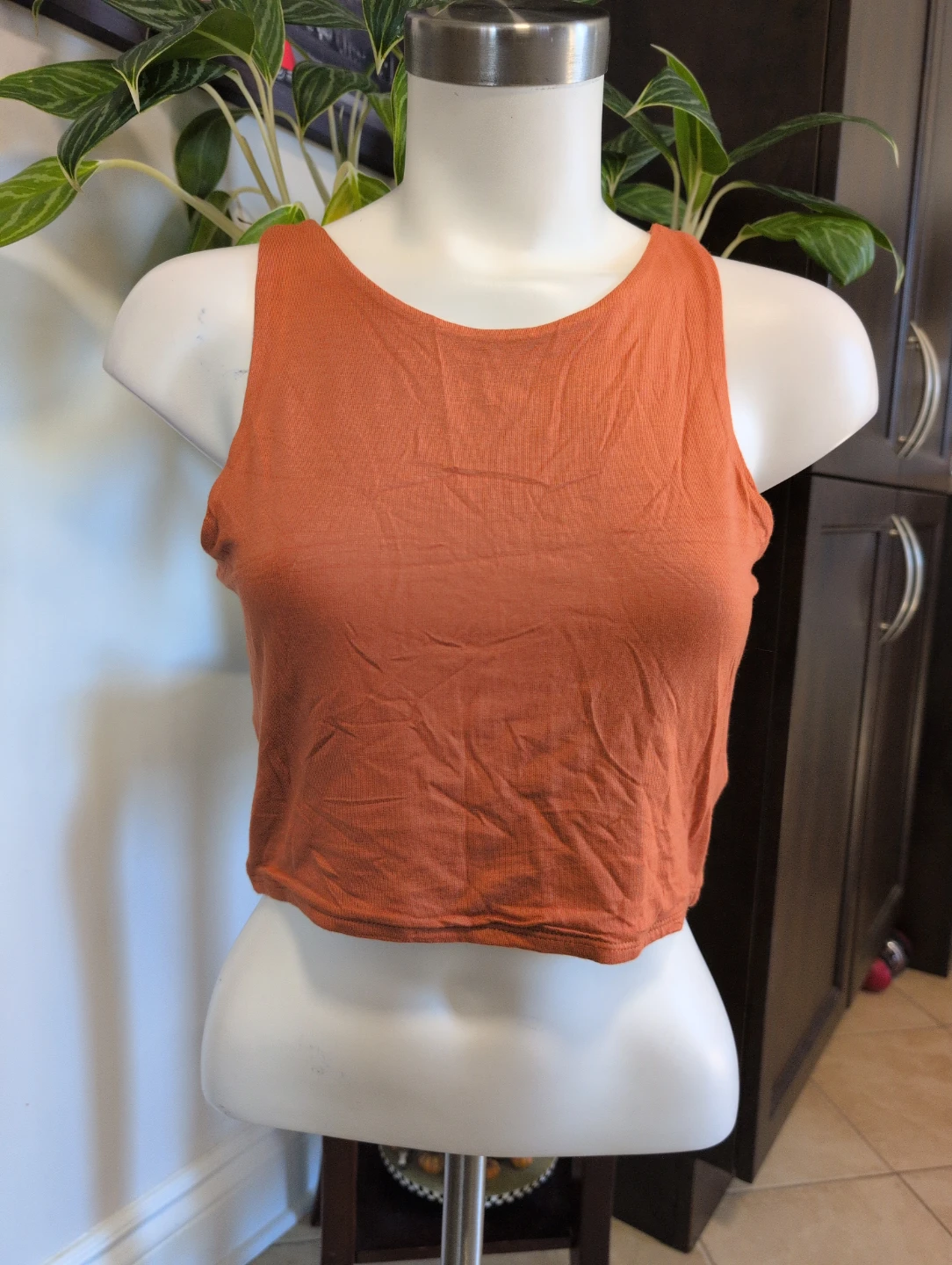 Revamped by Sirens Orange Ribbed Crop Tank Top - photo 2