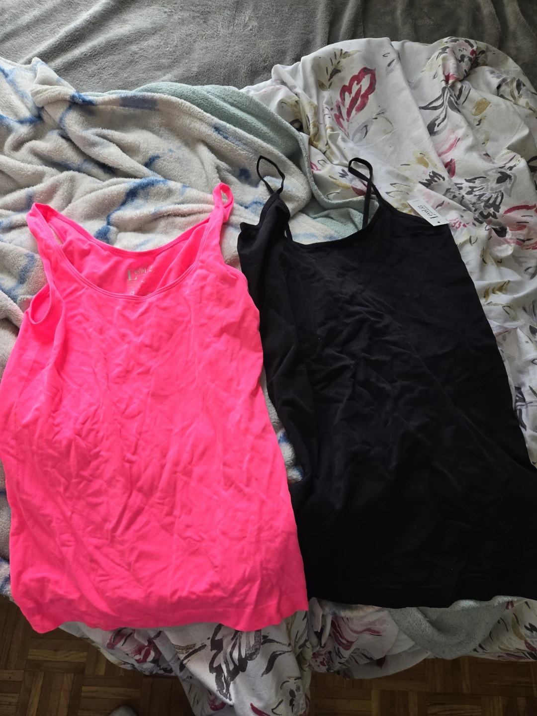 Pair of Camisoles - Pink and Black