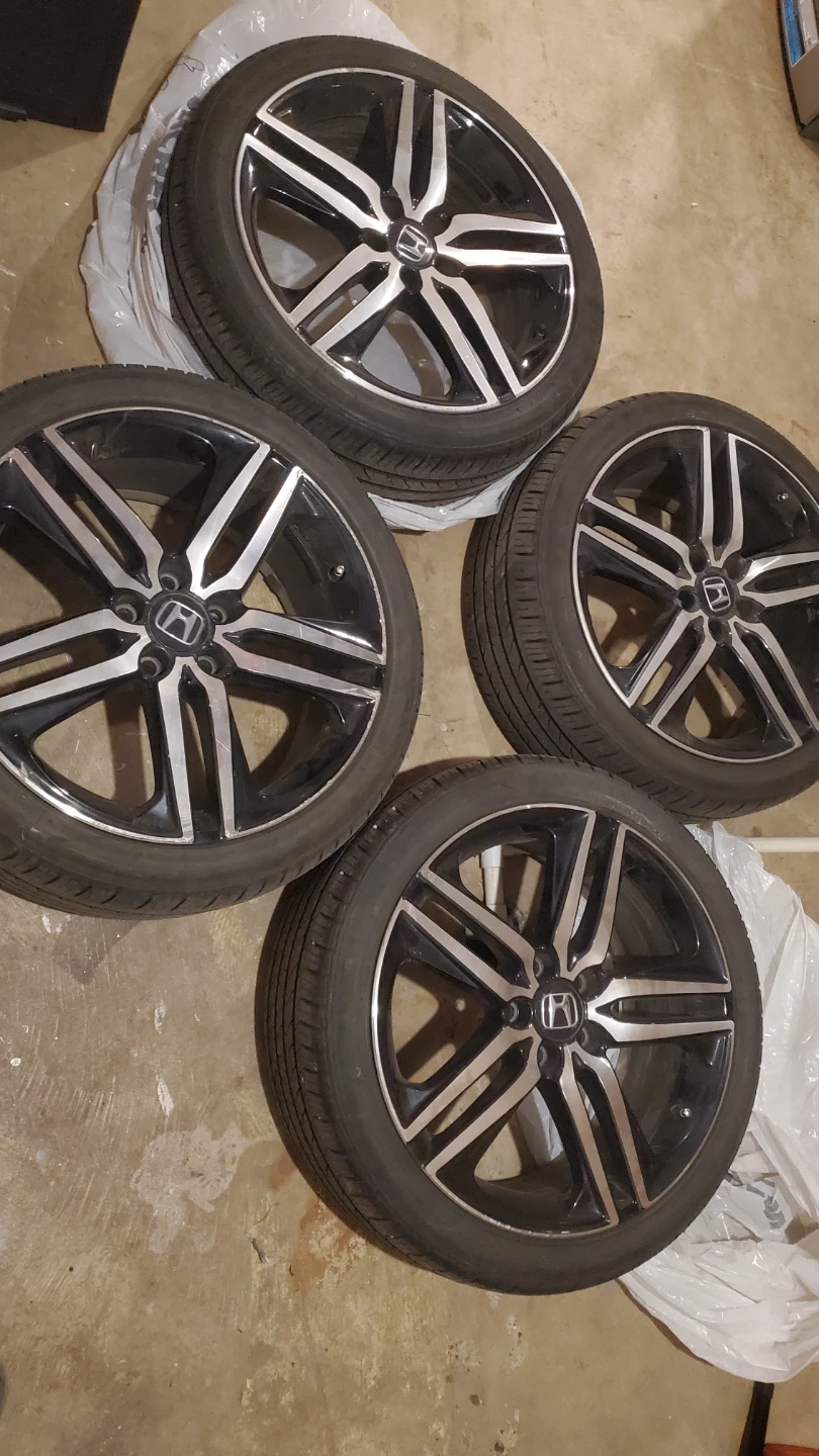 Set of 4 Honda Alloy Wheels with Tires 235/40ZR19  + Free items - photo 2