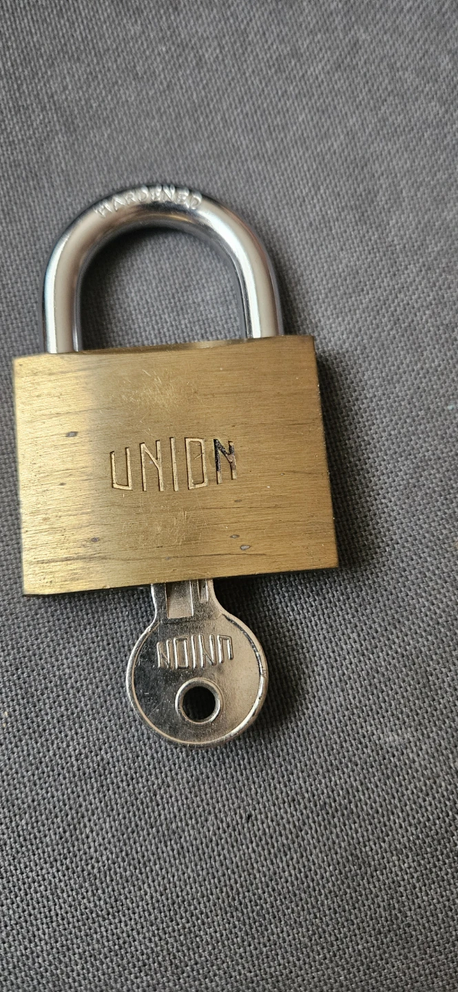 UNION Padlock with Key heavy duty - photo 2