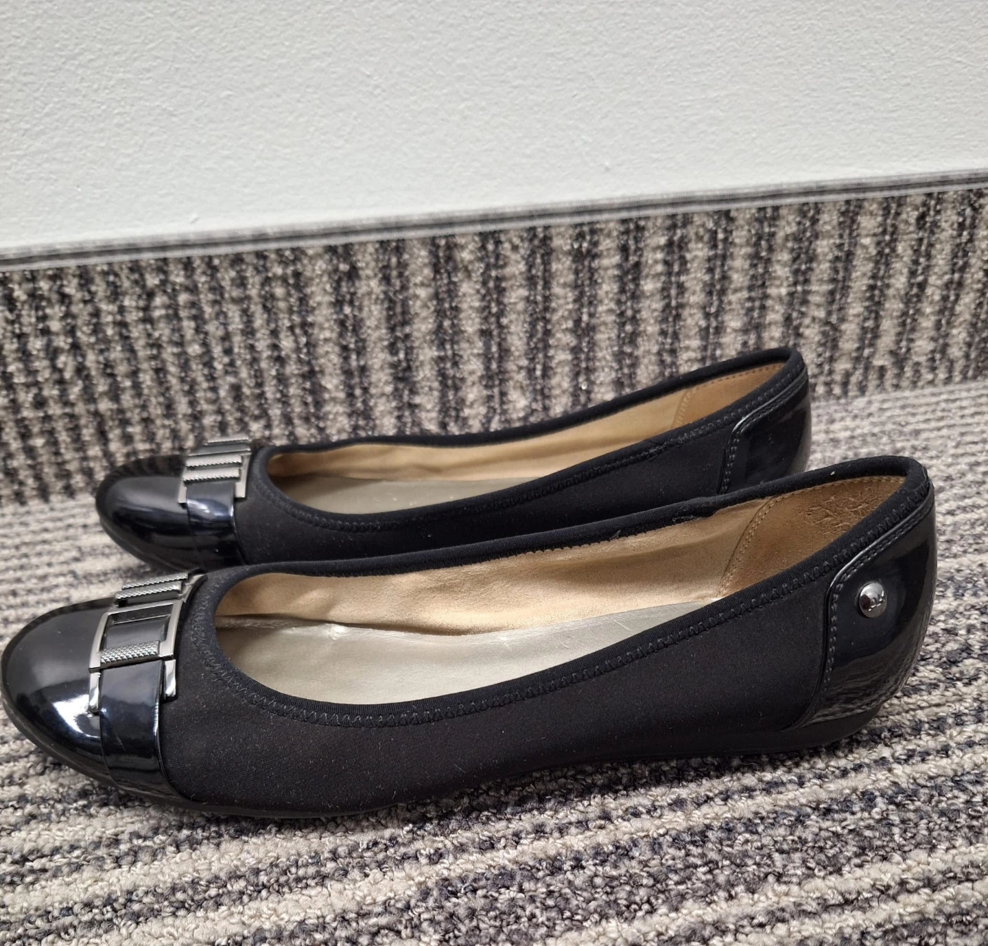 Anne Klein leather shoes - photo 2