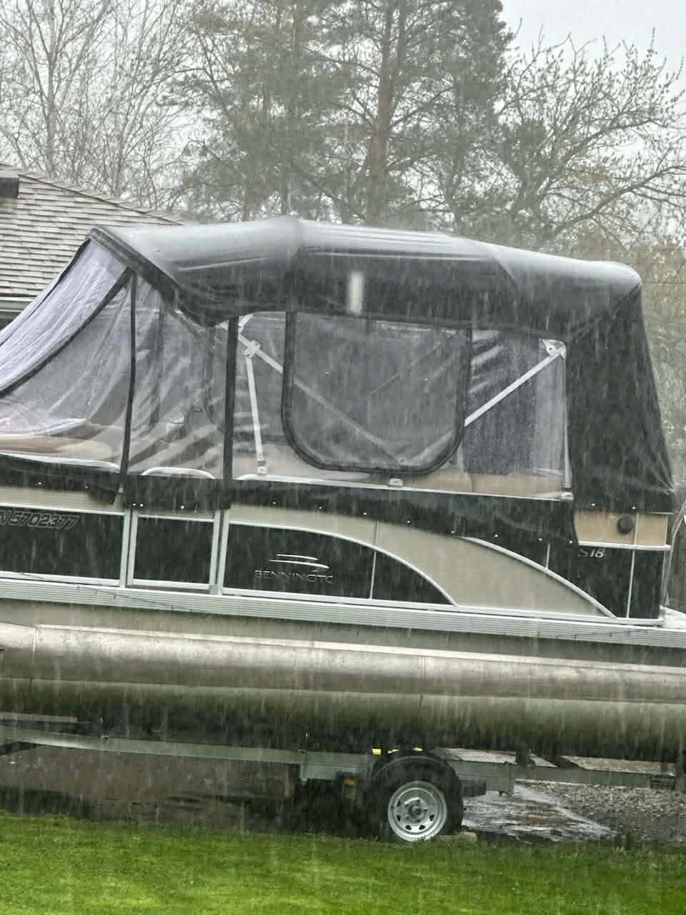 Bennington 18ft Pontoon Boat with Trailer - photo 2