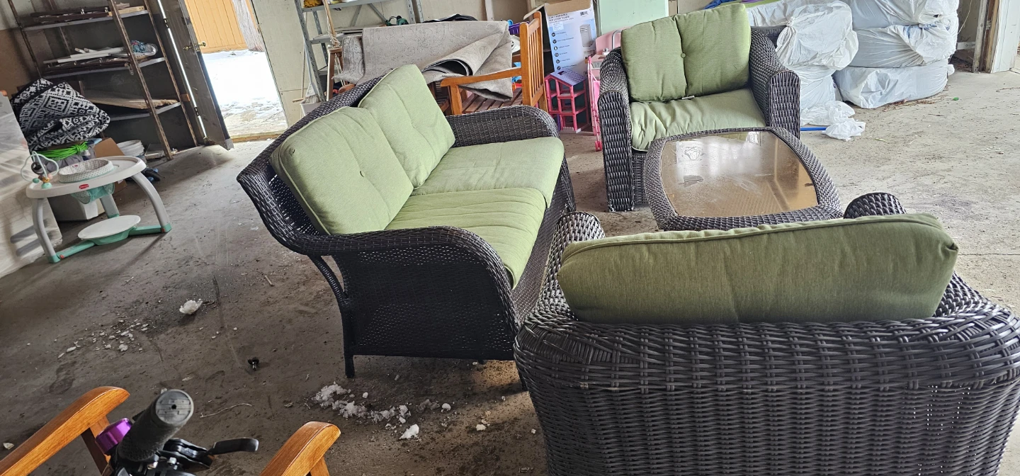 Wicker Patio Furniture Set - Table & Chairs - photo 3