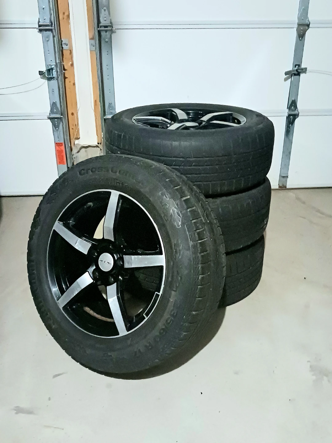 Mercedes-Benz GLK RTX 17” Rims + 235/60 R17 Tires – $300 OBO