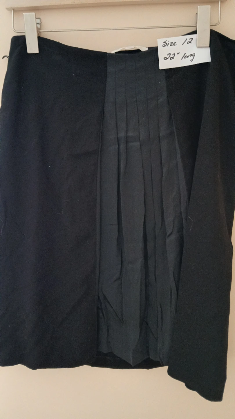 Assorted ladies skirts for $5.00 each - photo 4
