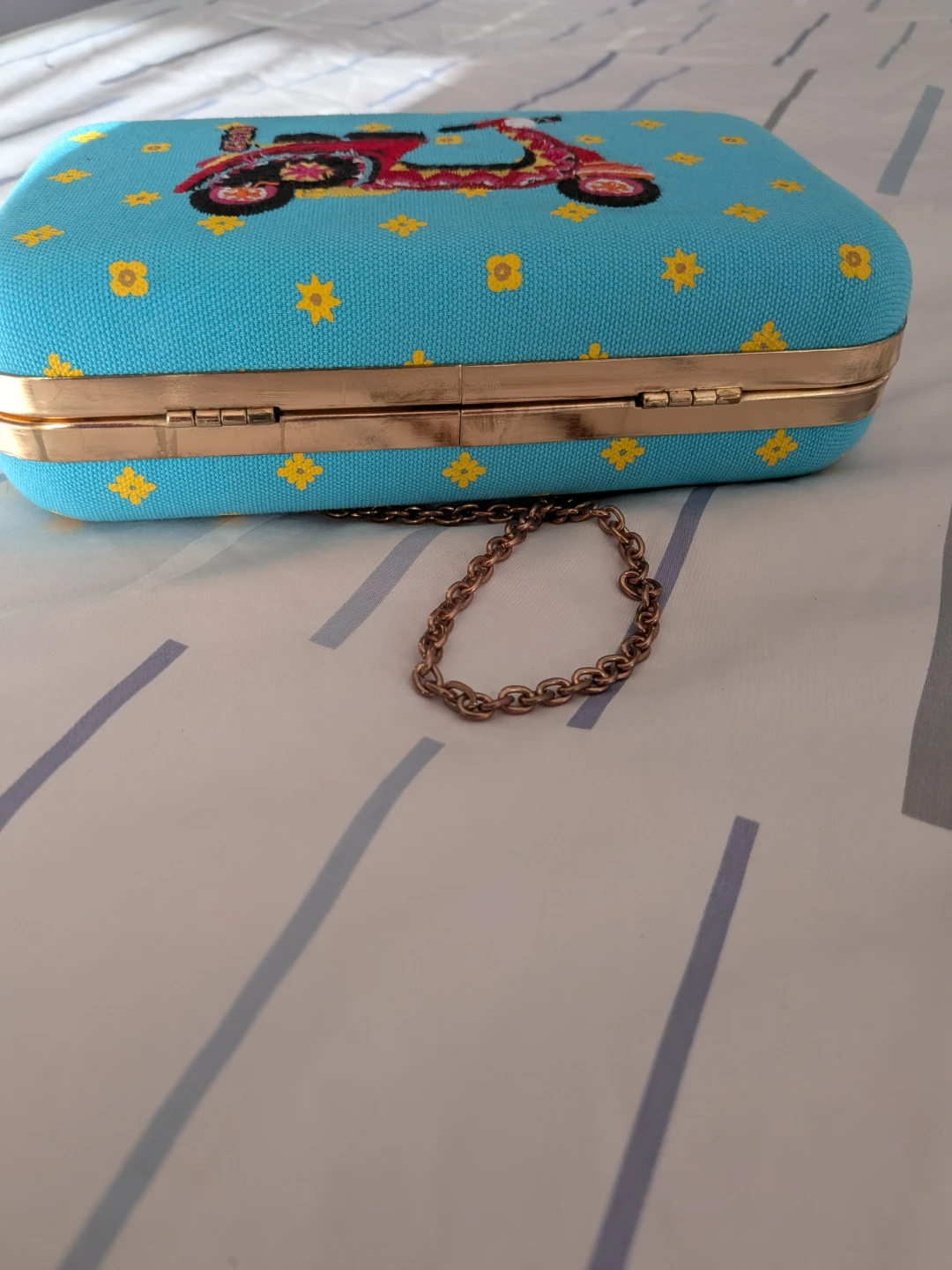 Chumbak Clutch Purse with Scooter Design - photo 5