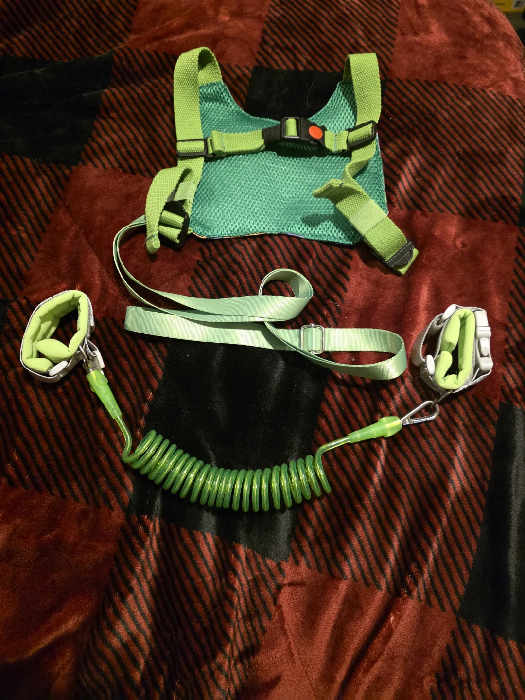 Child Safety Harness with Leash - photo 2