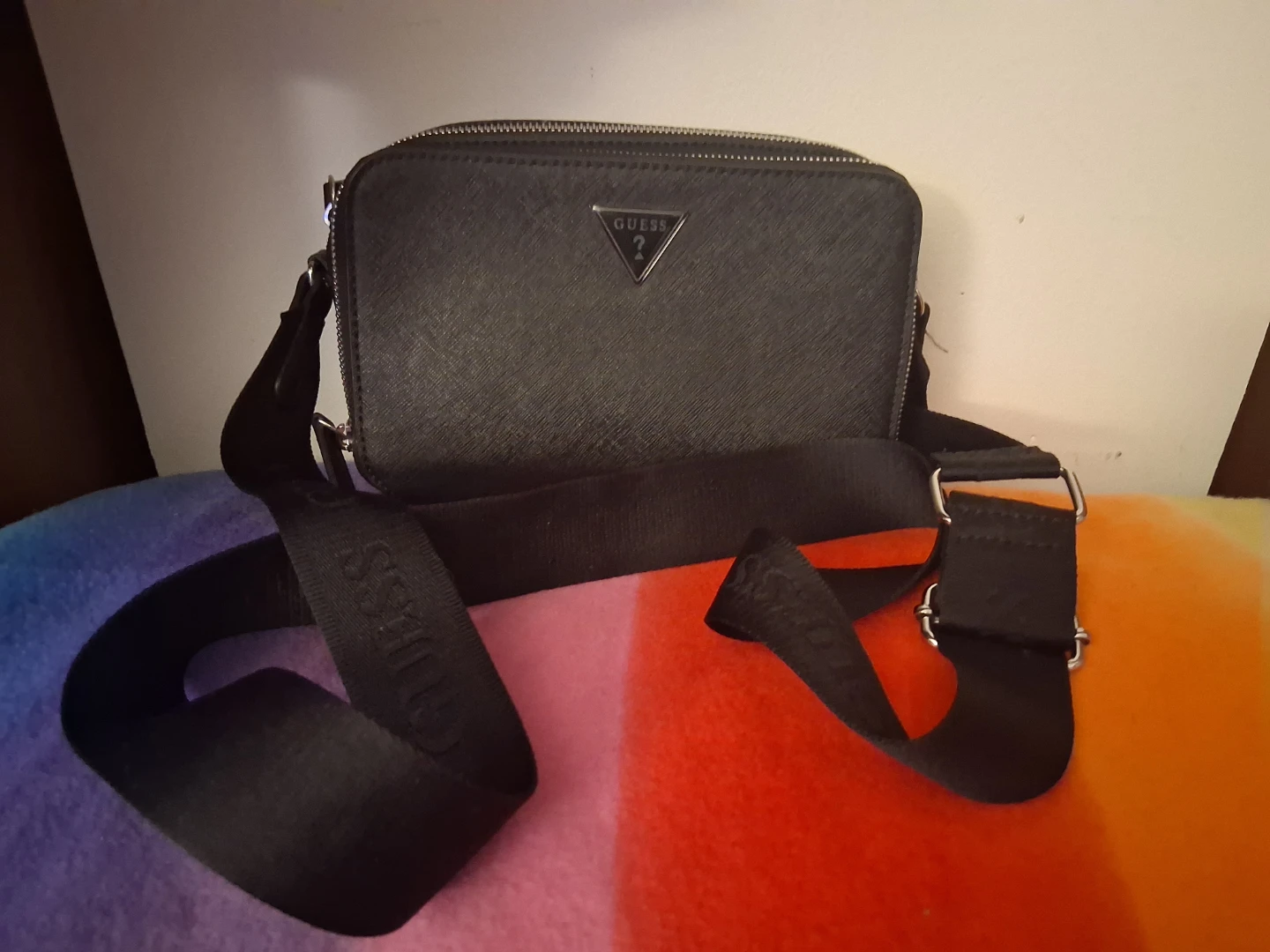 Black Guess crossbody bag