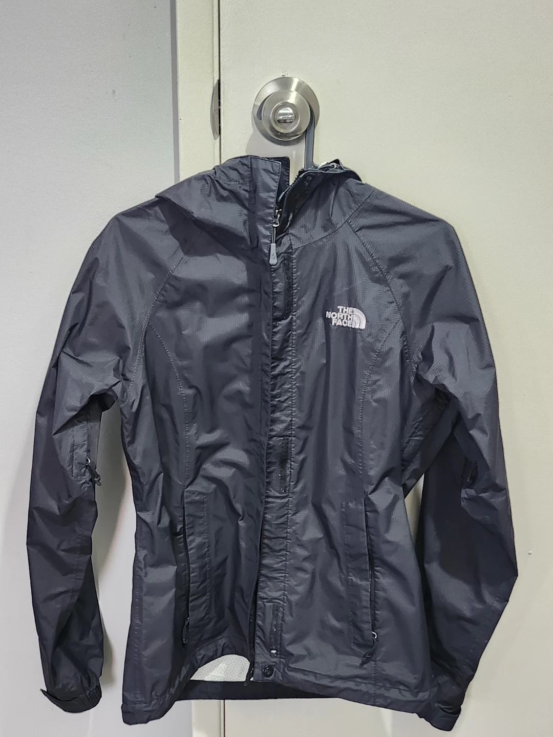 The North Face HyVent Women's Rain Jacket XS