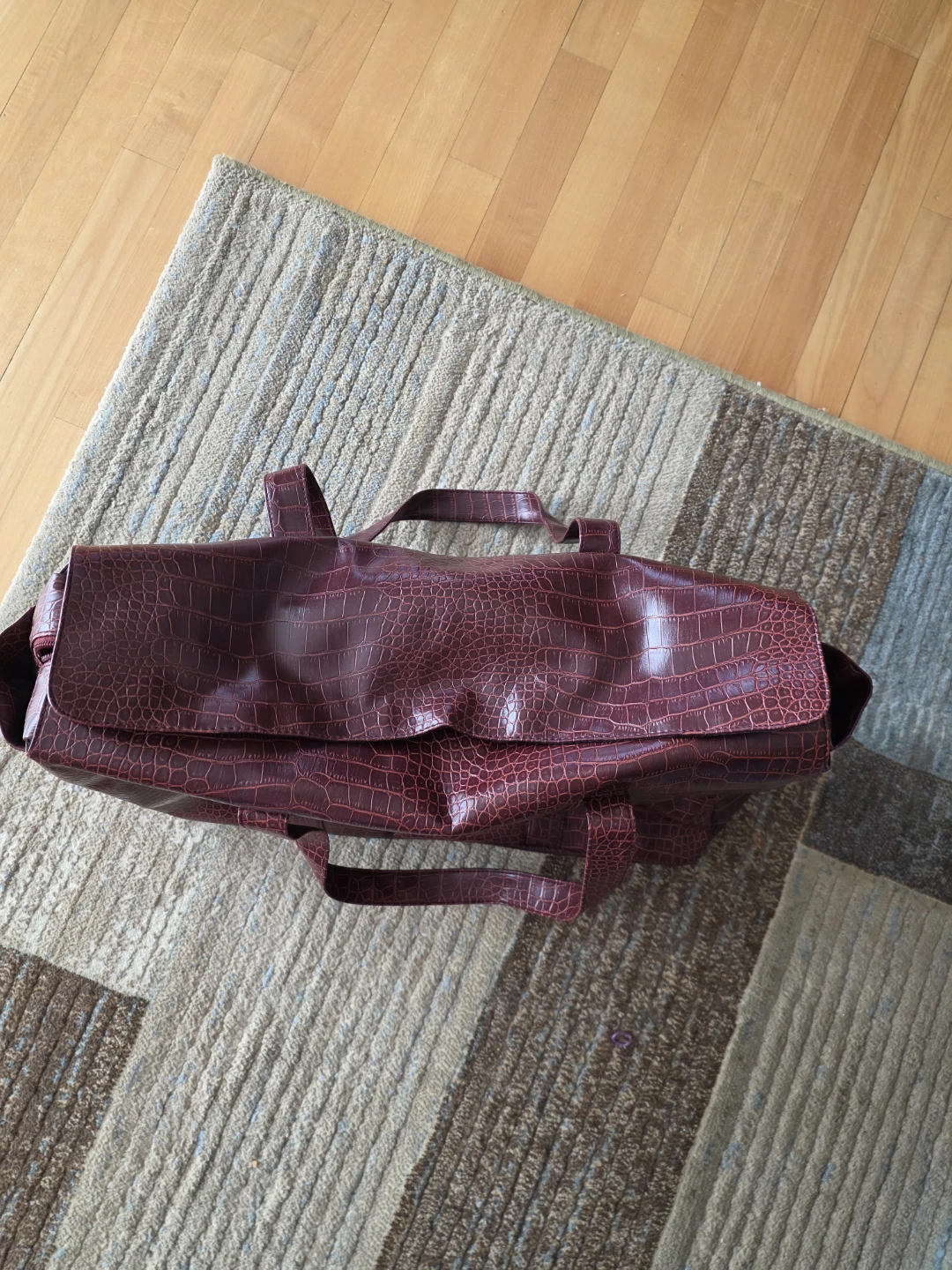 Maroon Faux Croc Tote Bag - photo 2