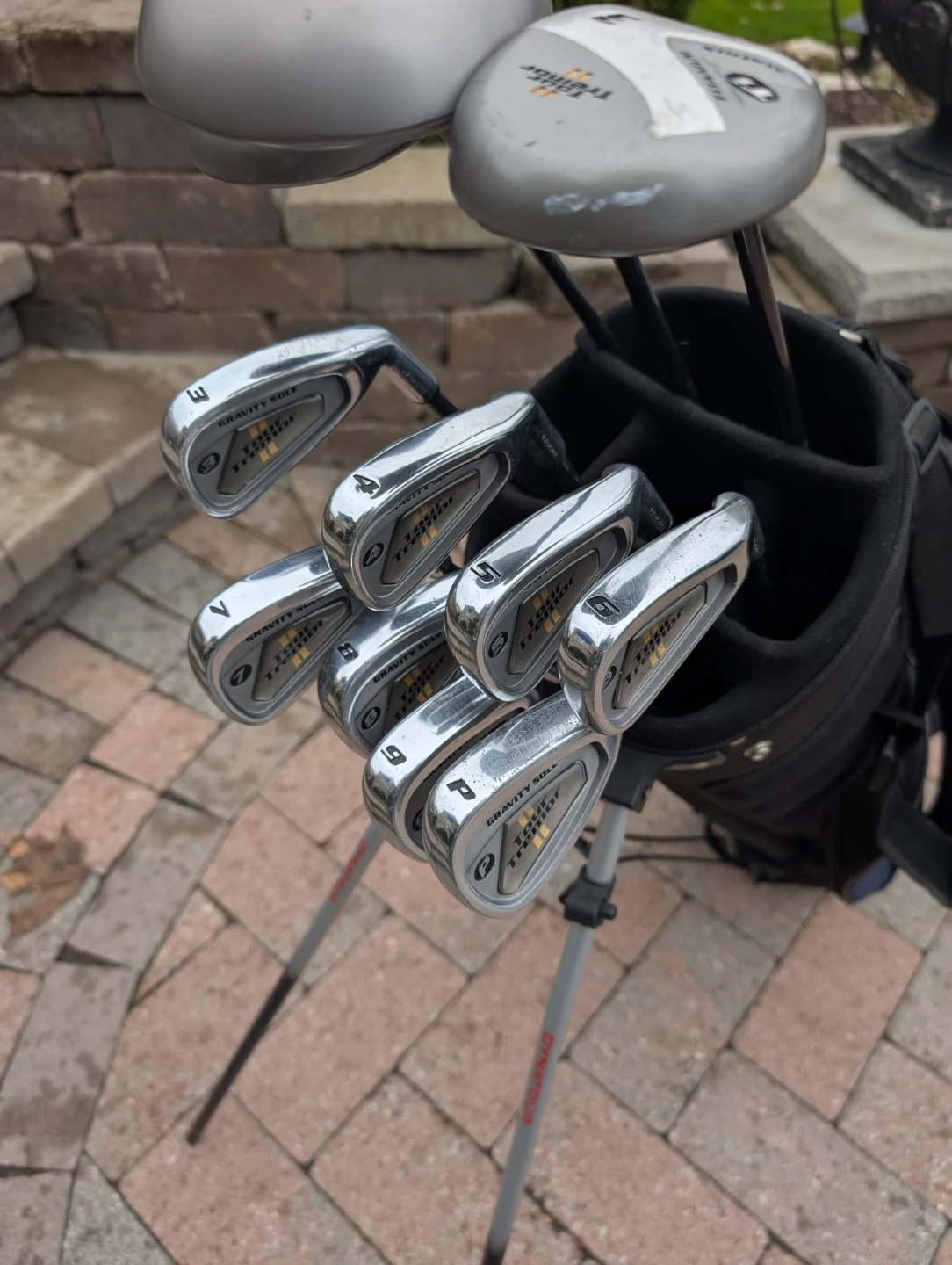 Men's right handed golf clubs with Bag and balls - photo 3