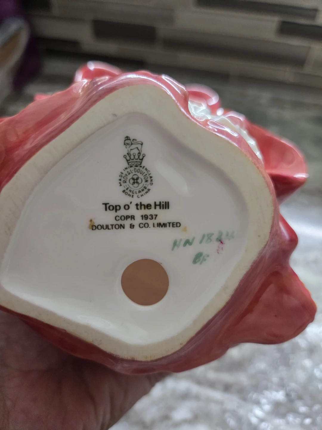 Royal Doulton "Top o' the Hill" Figurine COPR 1937 - photo 5