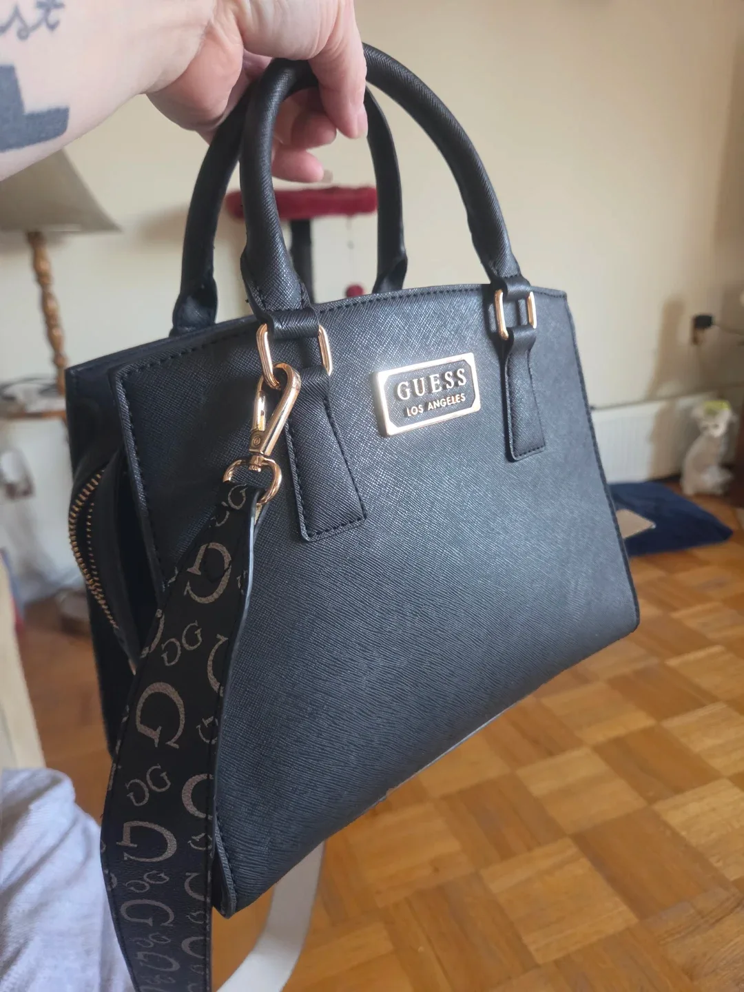 GUESS Black Satchel Handbag - photo 3
