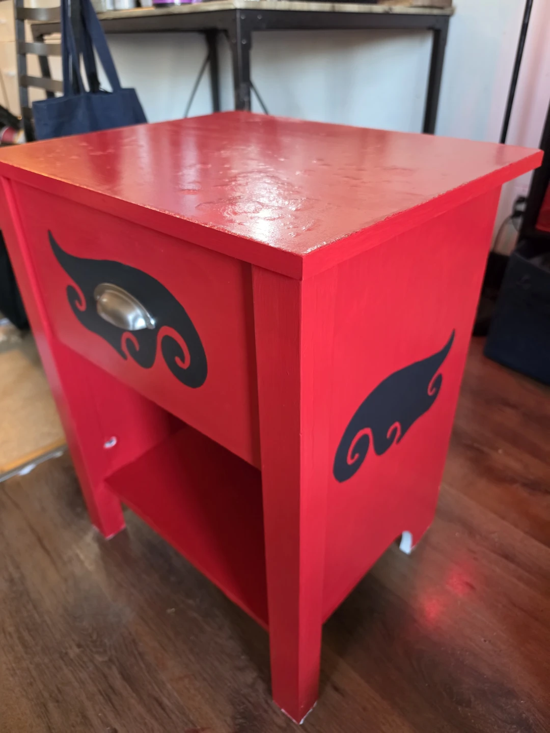 Red Bedside Table with Drawer - photo 2