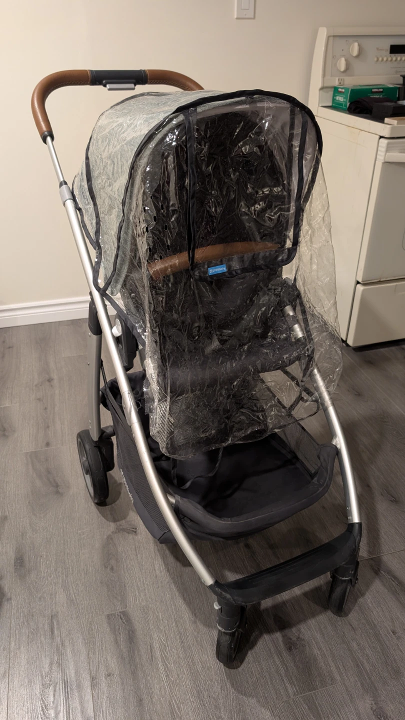 UPPAbaby Cruz Stroller V2 with Rain Cover