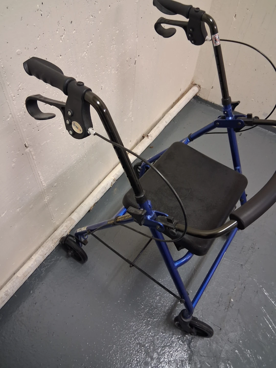 Drive Medical "Breeze" Rollator Walker - photo 4