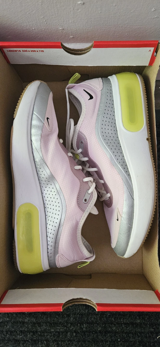 Women's Nike Air Max Dia Sneakers Pink Size 9 - photo 3