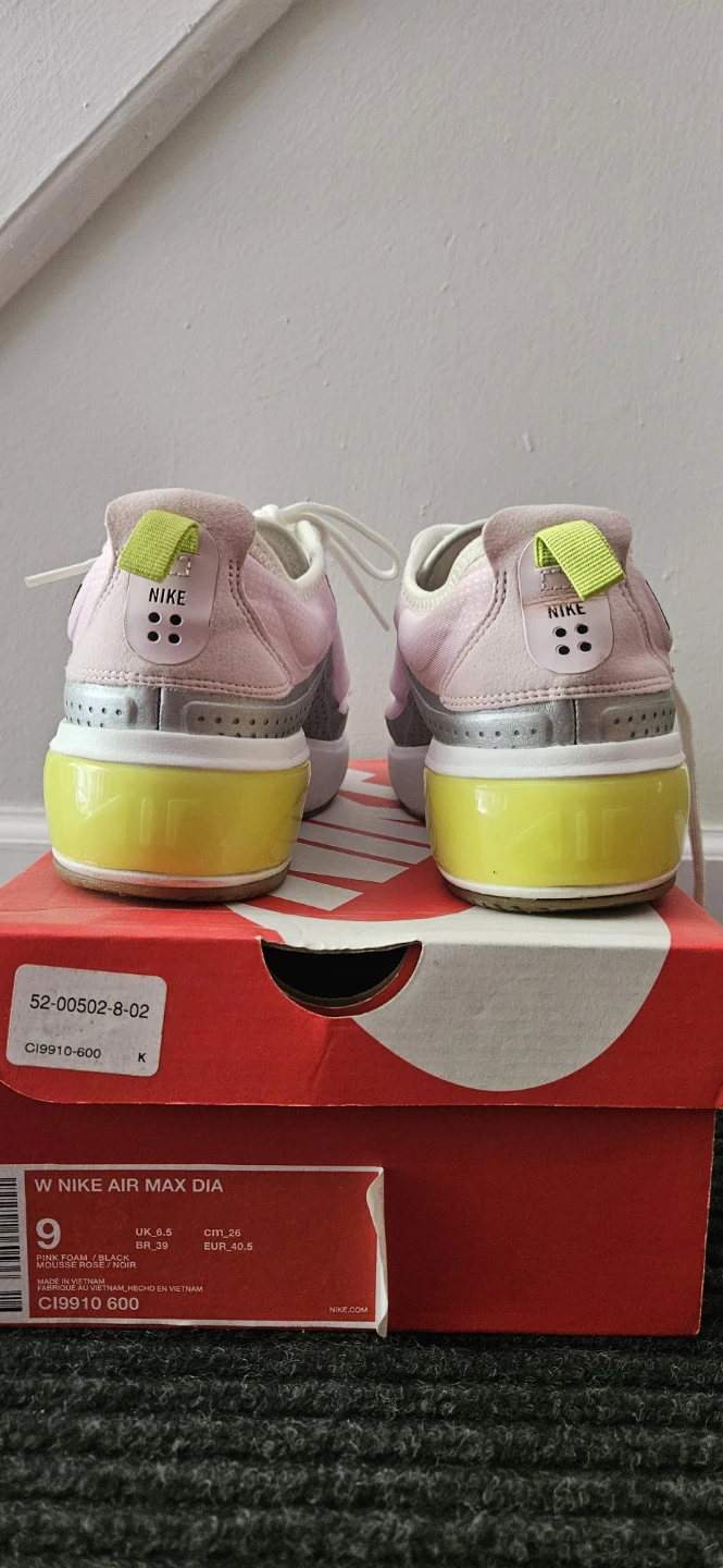 Women's Nike Air Max Dia Sneakers Pink Size 9 - photo 4