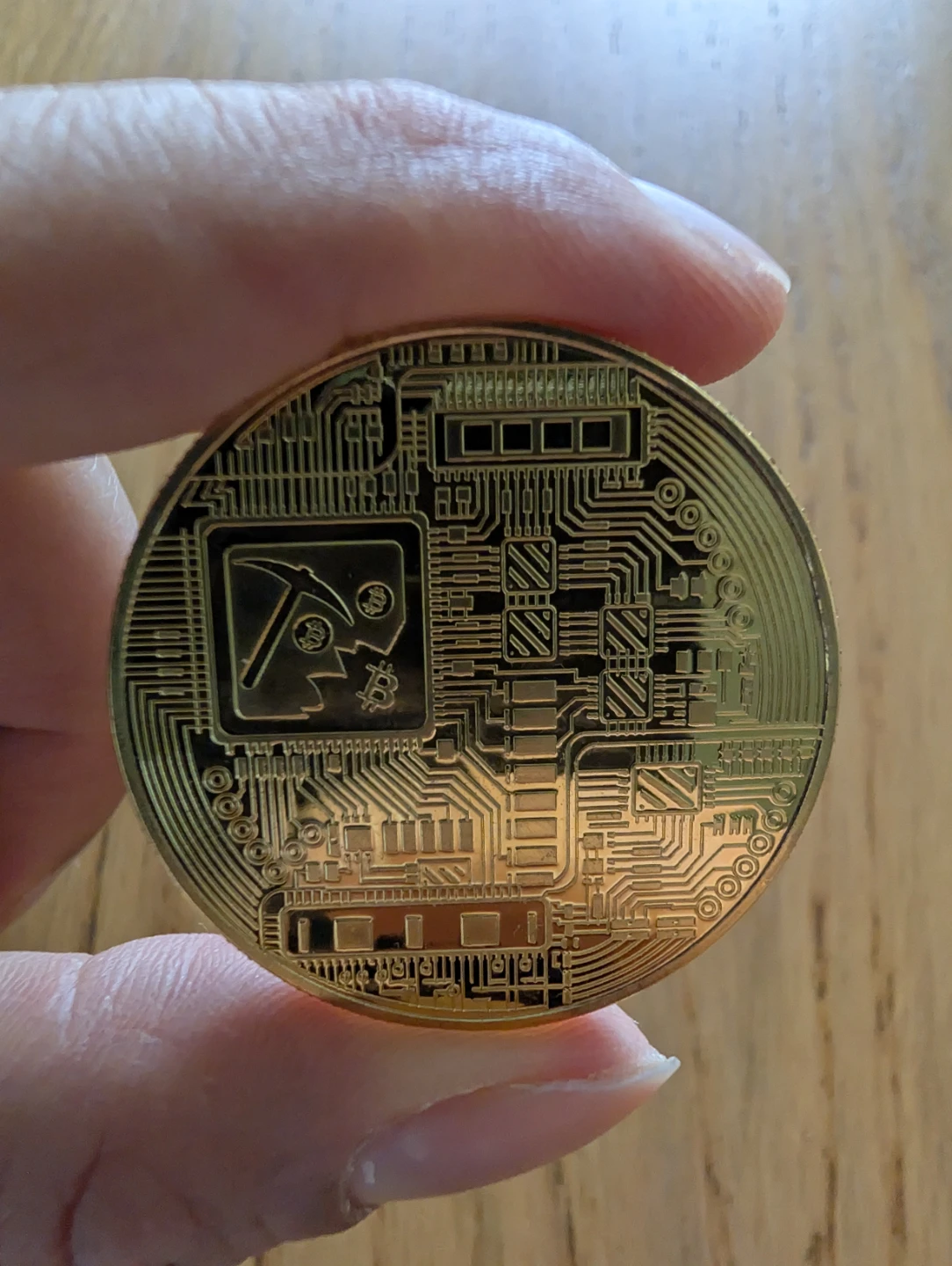 Gold Color Bitcoin Replica Coin | Collector’s Piece - photo 4
