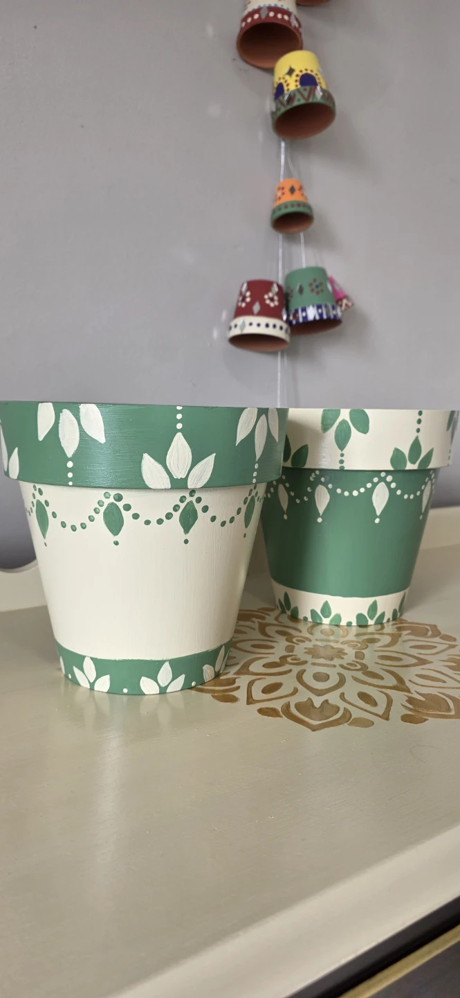 Set of 2 Planter/ flower Pot 1 gallon  (medium size) - photo 2