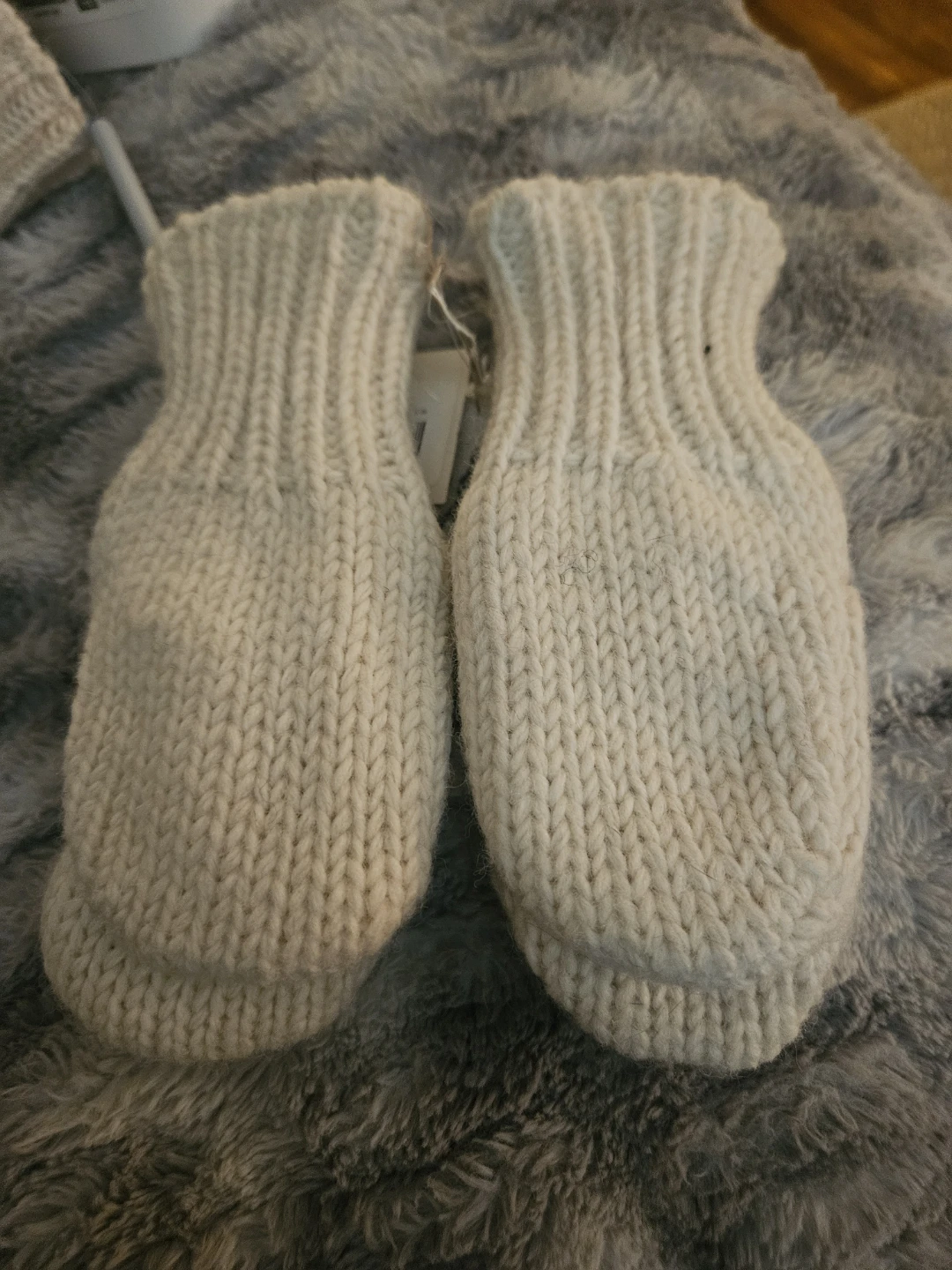 Nirvanna  Nepal Designs-Hand Knit Mittens - photo 3