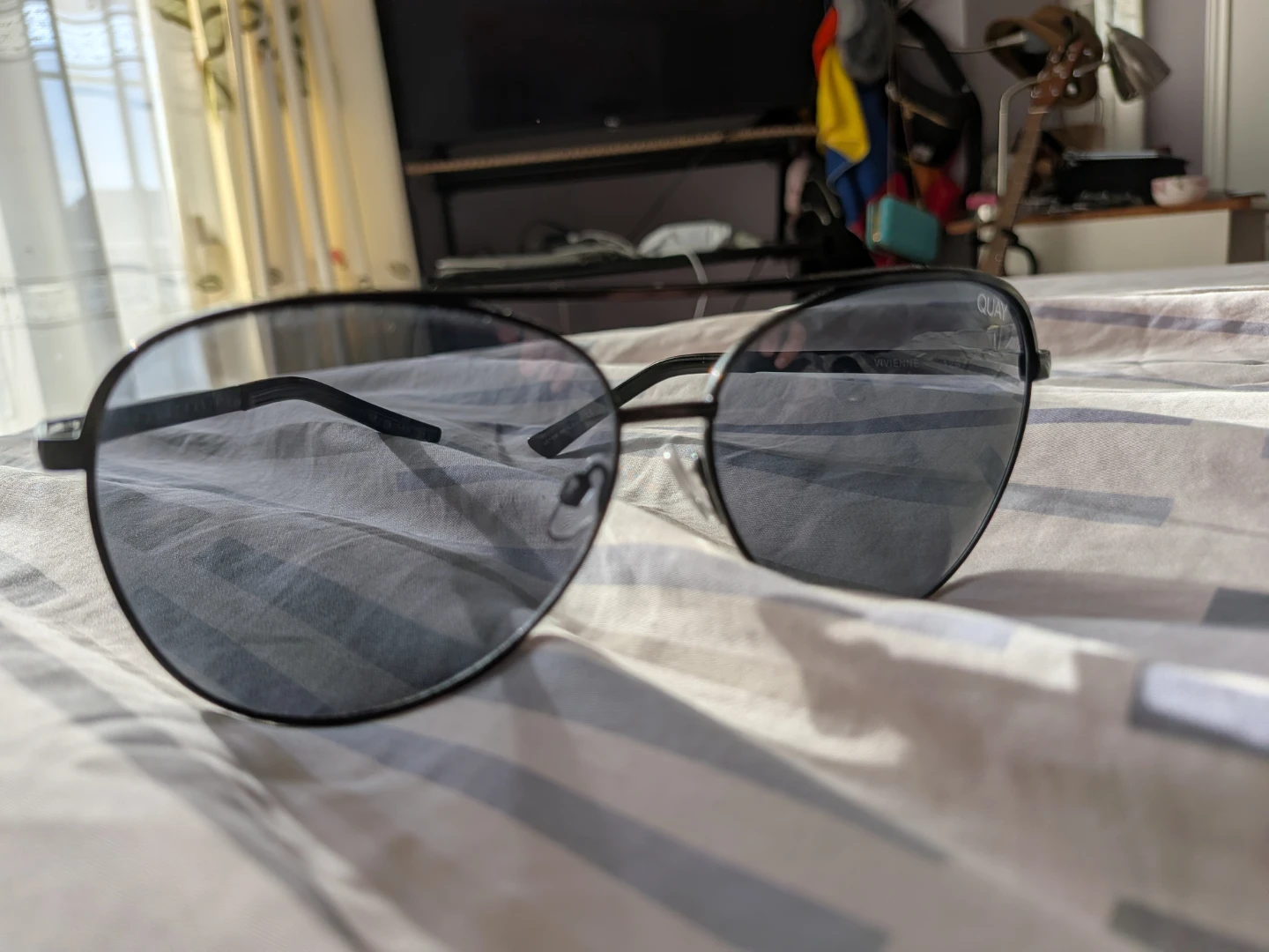 QUAY AUSTRALIA Black Aviator Sunglasses