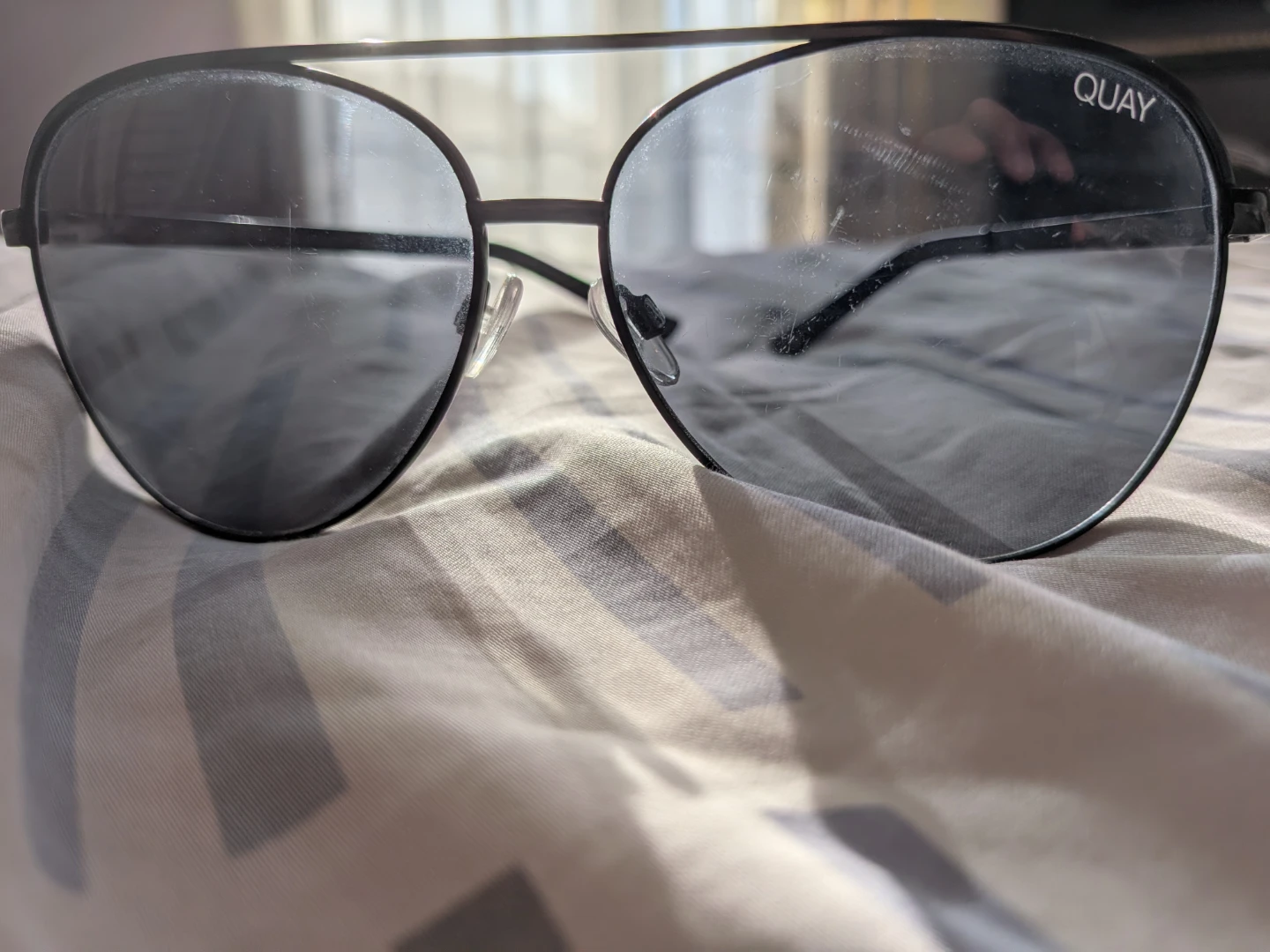 QUAY AUSTRALIA Black Aviator Sunglasses - photo 2