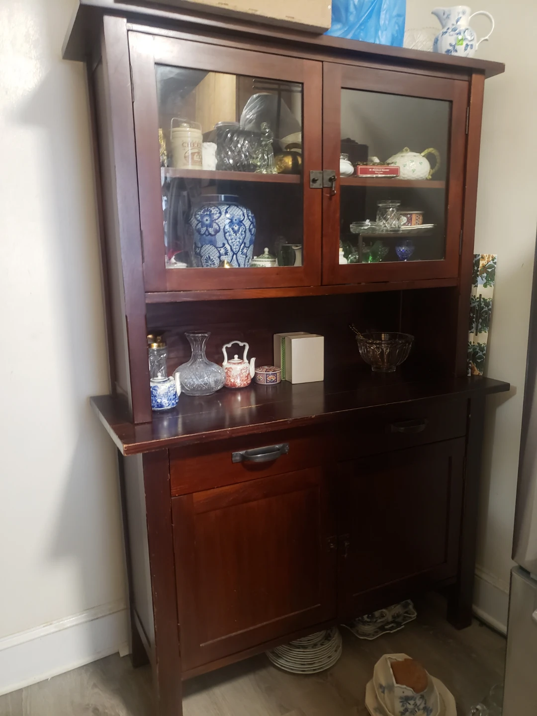 Crate & Barrel Buffet Hutch 2 piece - photo 5