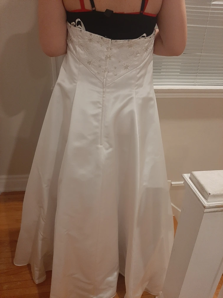 White Wedding Dress Size 20 - photo 3