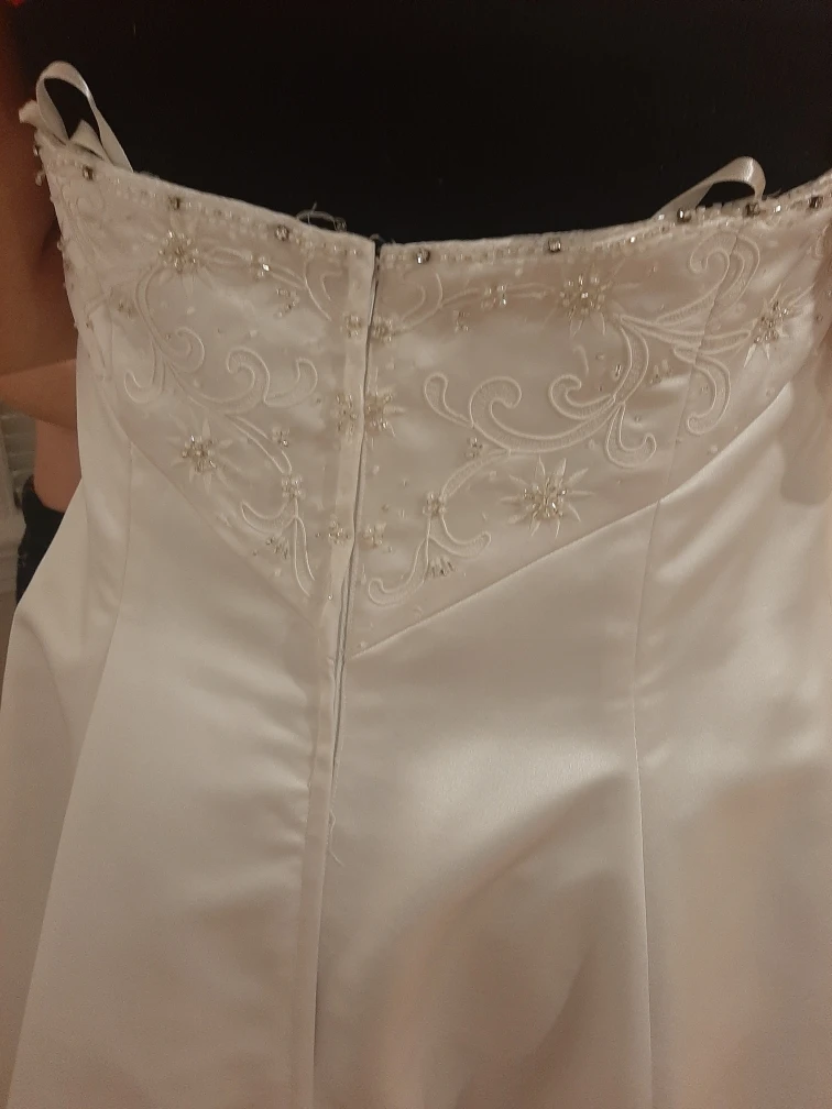 White Wedding Dress Size 20 - photo 4