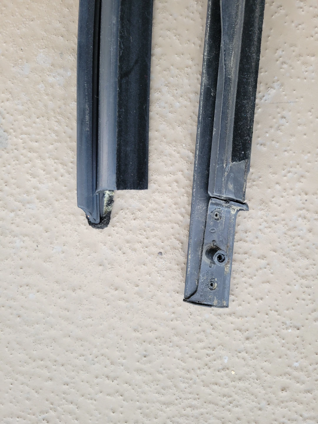 Ford escape 2010. 2nd gen. window sweeps/weatherstrips - photo 5