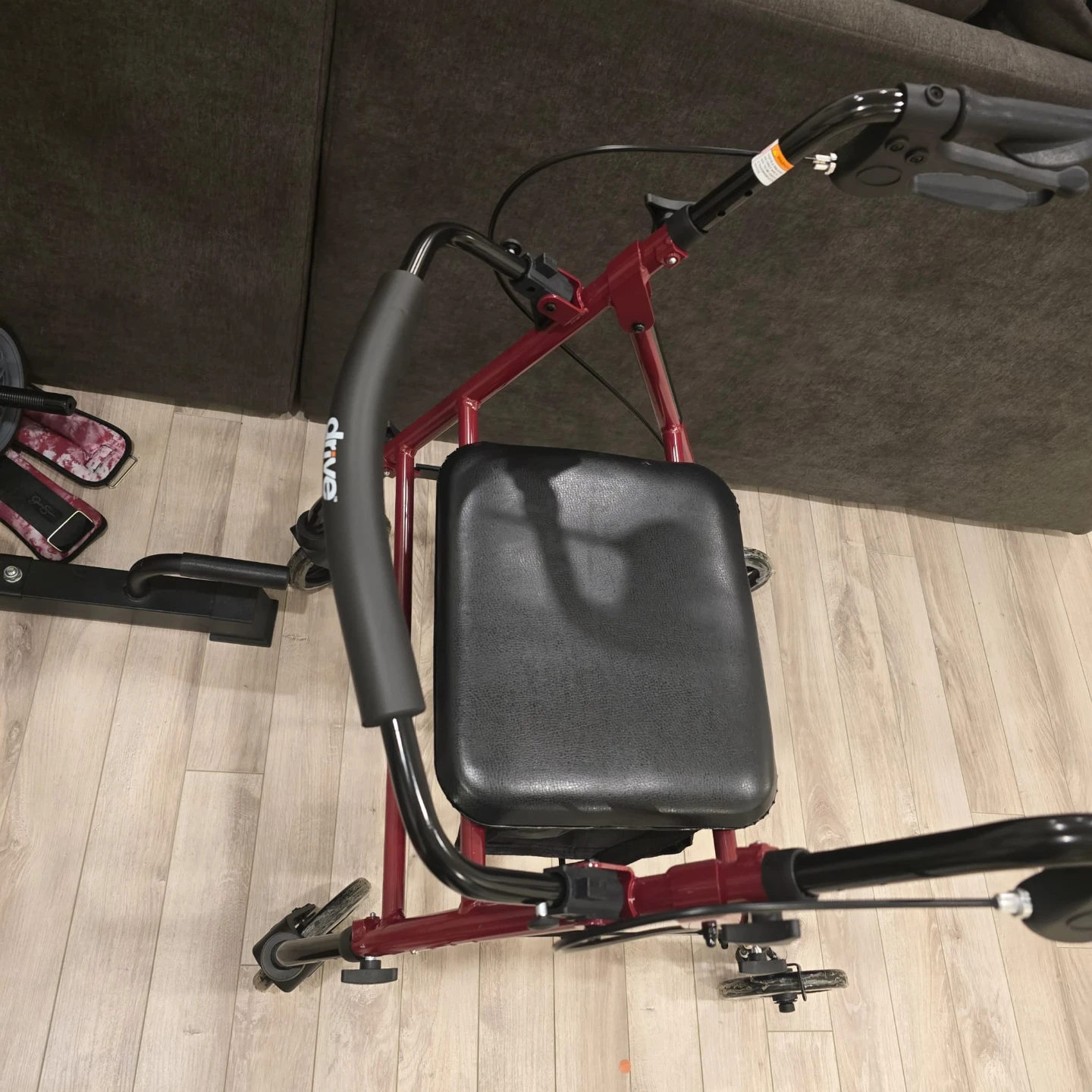 Drive Medical 4-Wheel Rollator Walker - photo 2