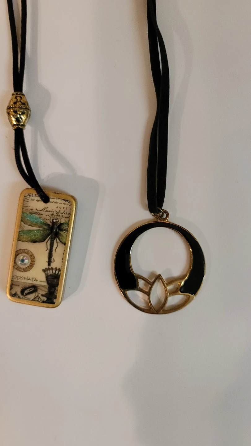 3 Assorted Pendants with Black Cords(DD) - photo 3