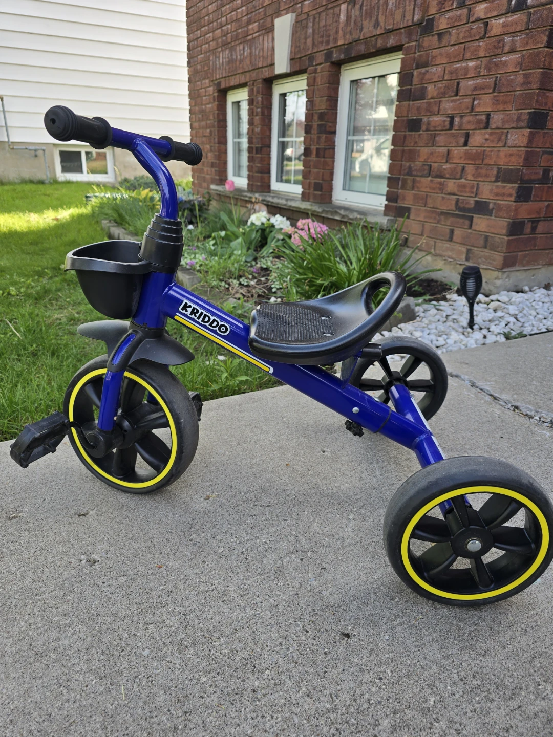 KIDDO Blue Tricycle with Yellow Accents
