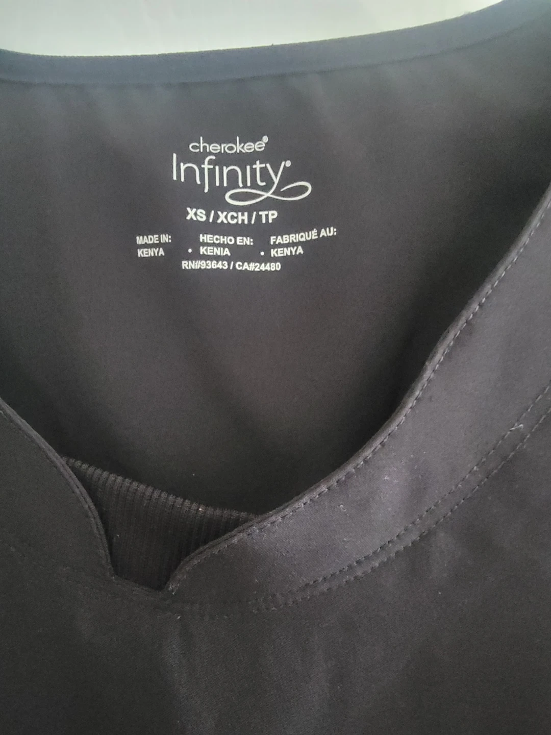 Health Pro & Cherokee Infinity Scrub Tops - S/P & XS - photo 3