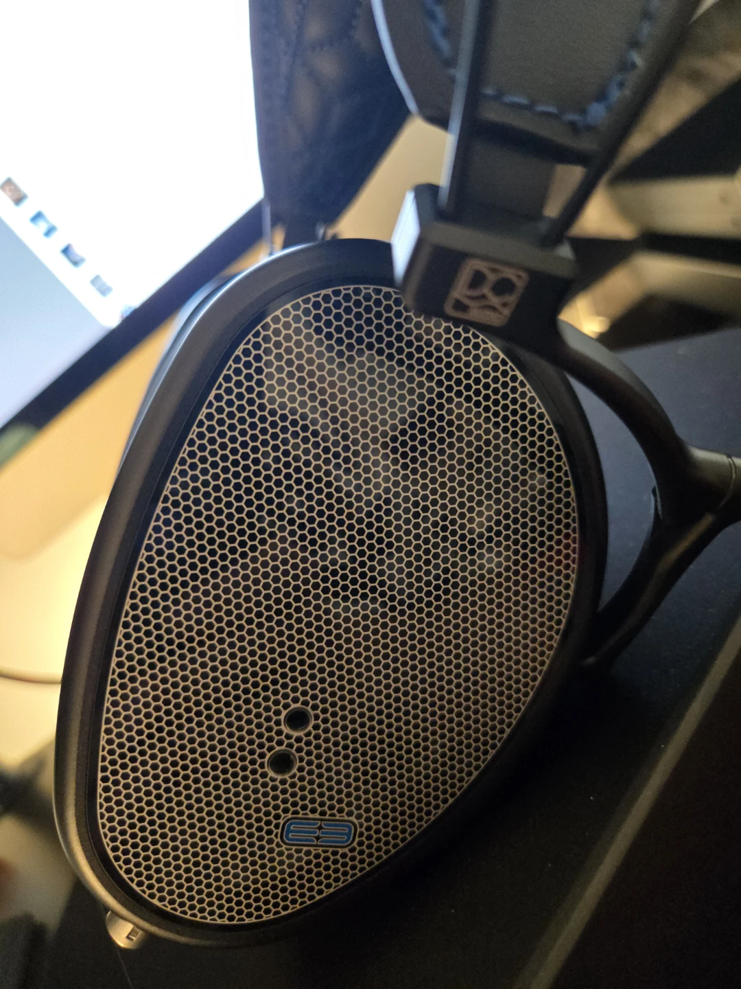 Dan Clark E3 with XLR 2m Vivo cable - photo 2
