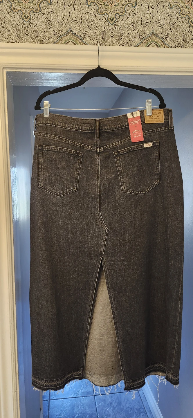 Levi Strauss Signature Maxi Skirt - Size 18 - Black Denim - photo 2