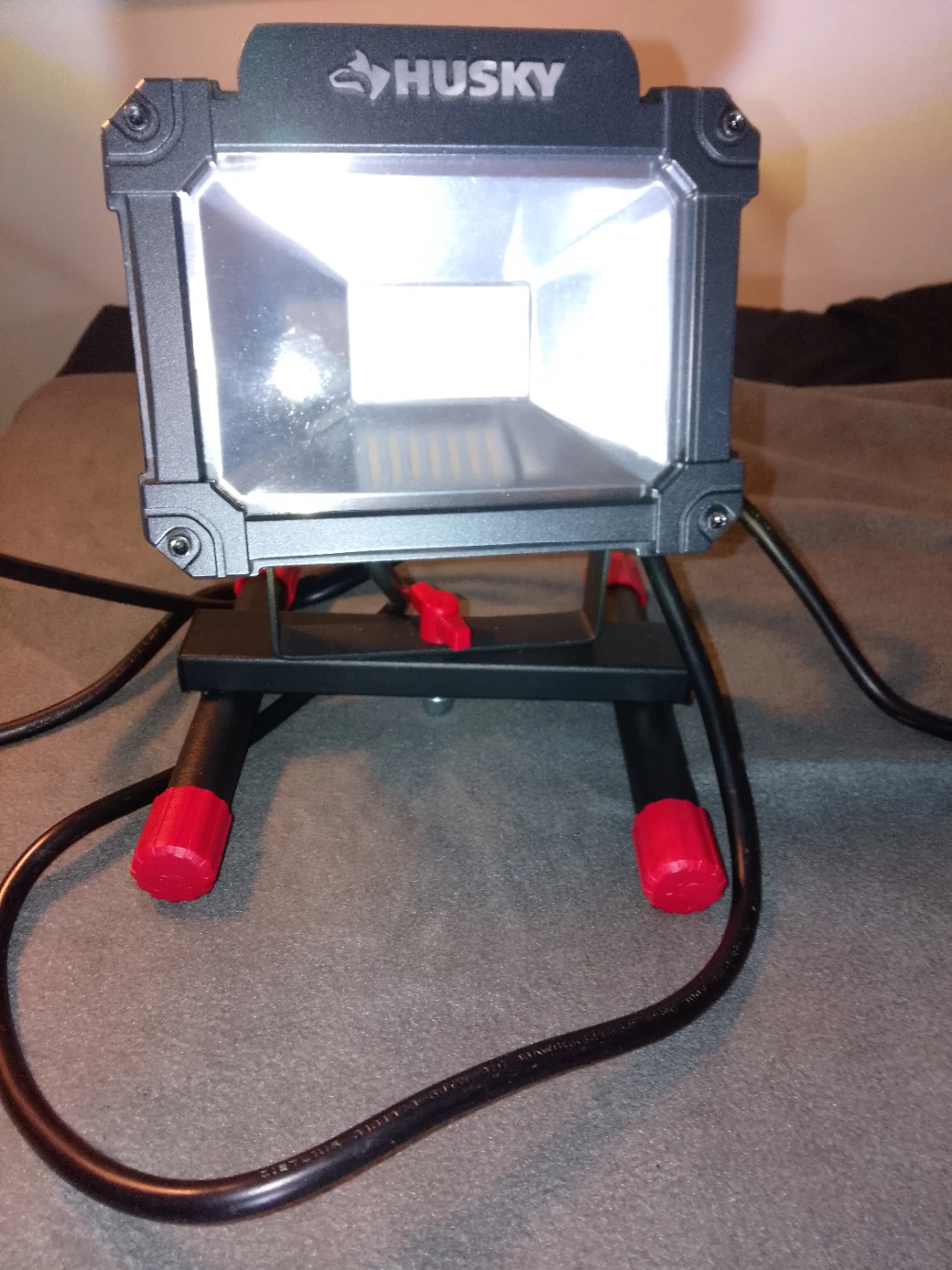 Husky LED worklights 2500 lumens & more - photo 4