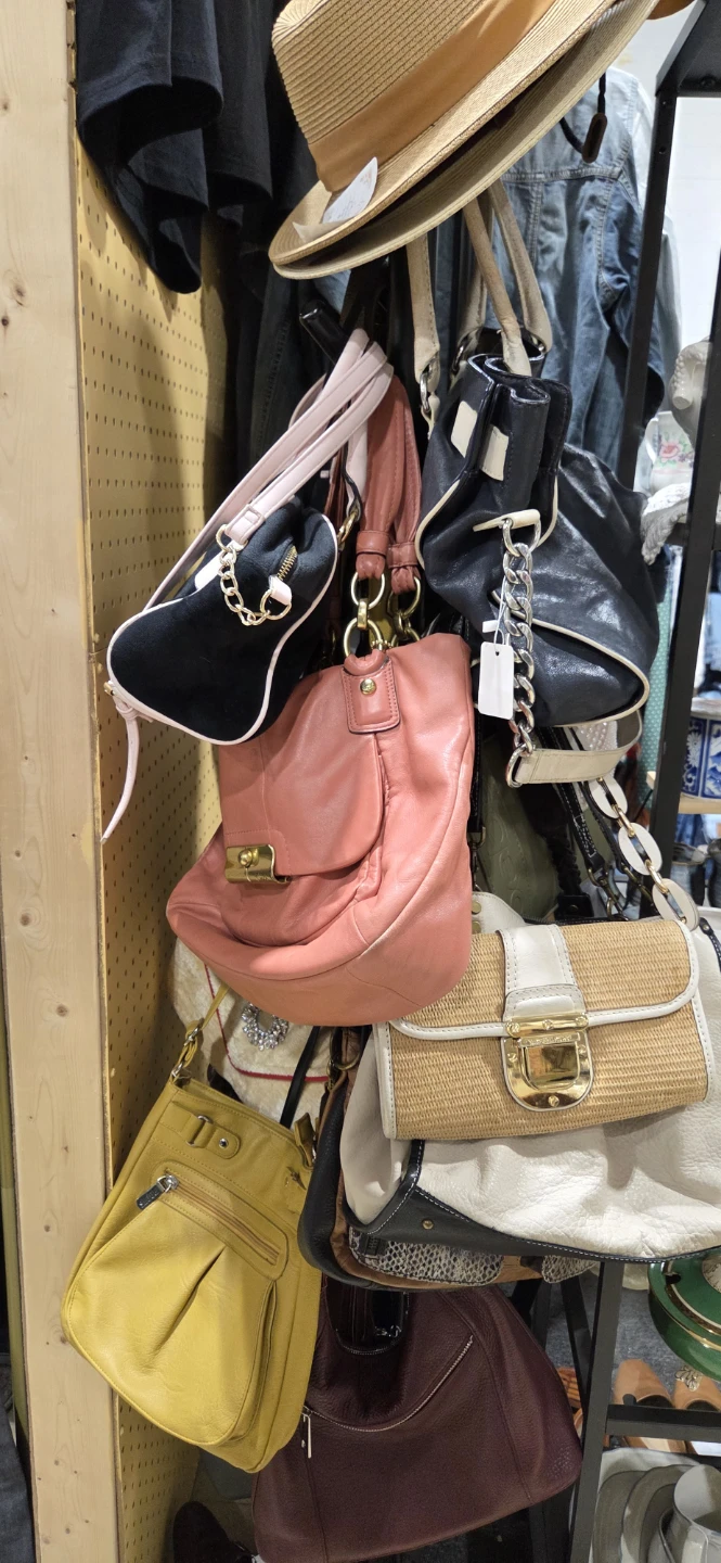 Gorgeous vintage y2k 90s clothing and home decor - photo 4