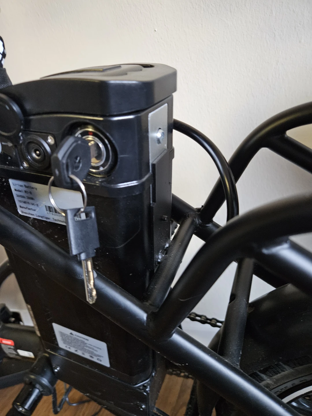 WIND HORSE Electric Bike with Charger and Lock - photo 4